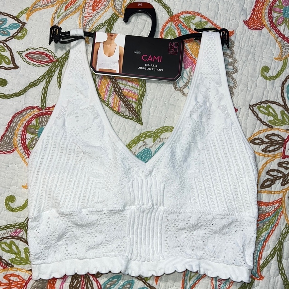 No boundaries Cami medium v-neck lounge line seamless adjustable straps